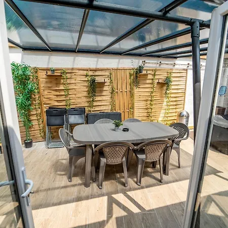 Feriehus Le Spacieux Appartement Jacuzzi & Terrasse Parking Honfleur 10Min Plage *