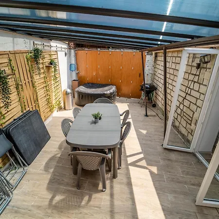 Le Spacieux Appartement Jacuzzi & Terrasse Parking Honfleur 10Min Plage Honfleur