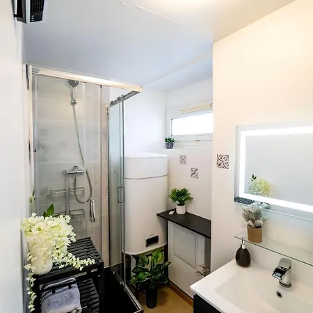Le Spacieux Jacuzzi & Terrasse Parking 10min * أونفلور