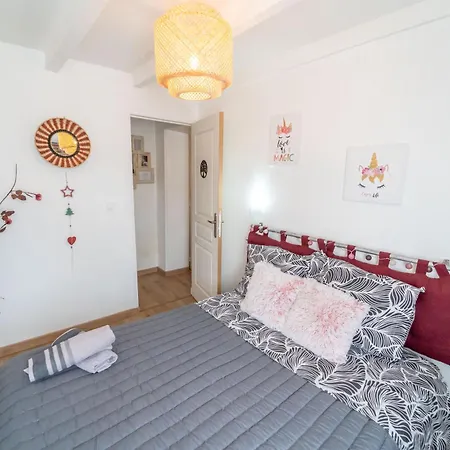 Le Spacieux Jacuzzi & Terrasse Parking 10min بيت للعطل
